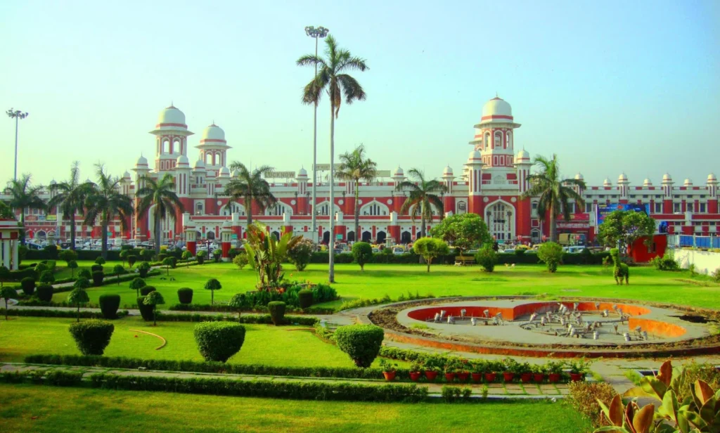 Lucknow Charbagh railway station