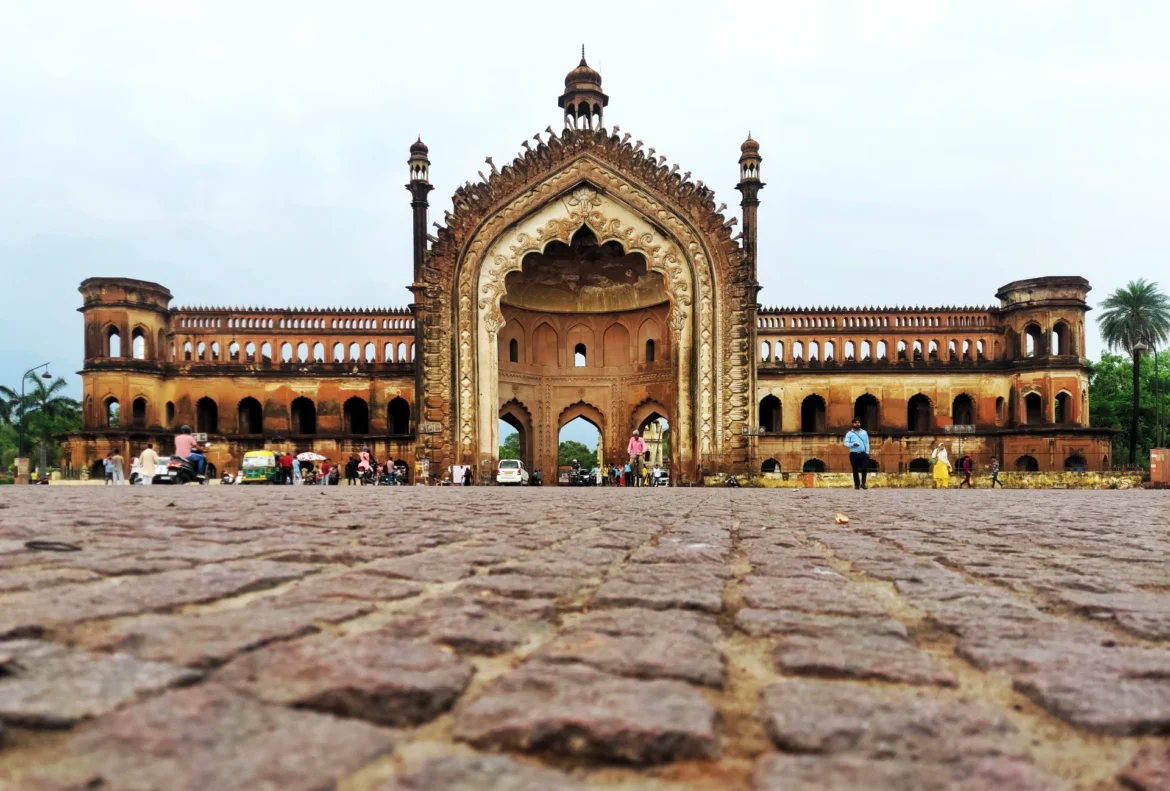 rumi darwaza - one of the best places to visit in lucknow