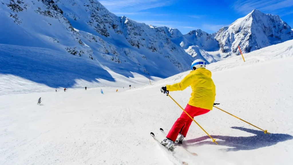 auli place to visit for snow and ski